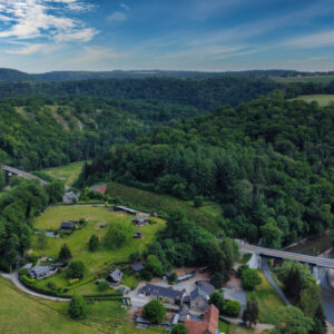 Prise de vue aérienne par drone pour la promotion de sites touristiques